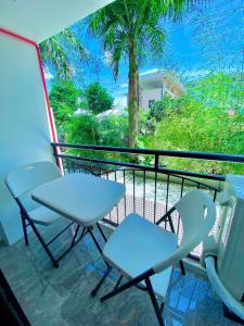 Balkoni atau teres di 225 Elegant and comfort condo