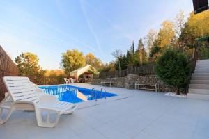 Bazen u ili blizu objekta Villa LipaHills