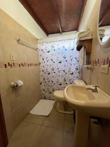 Koupelna v ubytování Hostal Neptuno - Poseidon + 22 fotografií