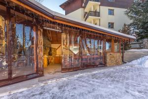 Το κτήριο όπου στεγάζεται  το διαμέρισμα