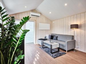 Posedenie v ubytovaní WohnBox Chaletpark
