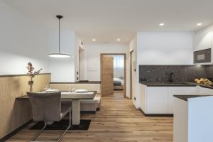Kuchnia lub aneks kuchenny w obiekcie Apartment Villa Stefania