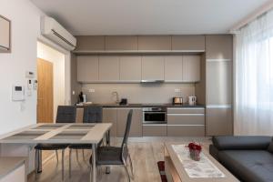 Køkken eller tekøkken på Corner Apartment Fonyód