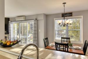 Foto sihtkohas Saint-Faustin asuva majutusasutuse Condo Ski in Ski Out et Bike in Bike Out galeriist +21 fotot