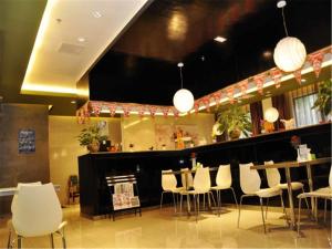 Salon ili bar u objektu Jinjiang Inn Xiamen Railway Station Dongpu Road