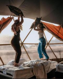Επισκέπτες που μένουν στο WADI RUM TARA lUXURY CAMP +116 φωτογραφίες