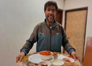 Makanan di atau berdekatan hotel