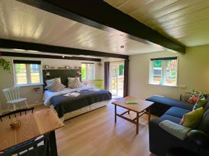 Postel nebo postele na pokoji v ubytování Hotel Skovly