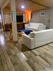 Χώρος καθιστικού στο casa aconchegante
