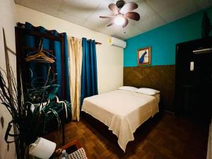 Katil atau katil-katil dalam bilik di HOTEL Ecológico BLUEROCK