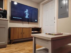 Televisyen dan/atau pusat hiburan di The Suite Treat