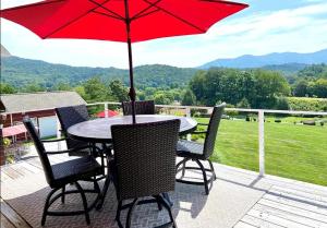 Fotografie z fotogalerie ubytování Deep Creek Manor v destinaci Bryson City