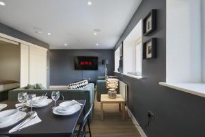 Gallery image of Hayy Luxury Apartment in Leeds City Centre in Leeds +17 photos