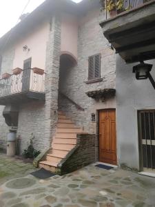 The building in which a vendégházakat is located