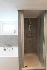 Φωτογραφία από το άλμπουμ του Luxury ark with sauna near Amsterdam στο Άαλσμιρ