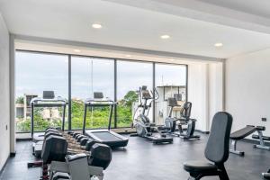 Γυμναστήριο ή/και όργανα γυμναστικής στο Pool & Rooftop in Tulum 2 Bedrooms Apartment