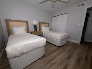 Shell Island Beach Club客房内的一张或多张床位