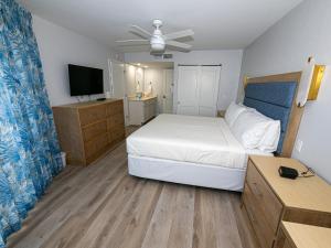 Shell Island Beach Club客房内的一张或多张床位