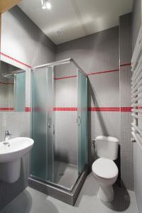 Kúpeľňa v ubytovaní Arcus Premium Hostel + 37 fotografií