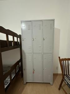 Hostel Ares do Mundo客房内的一张或多张床位