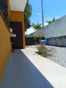 Budova, kde se ubytování v soukromí nachází + 2 fotografie