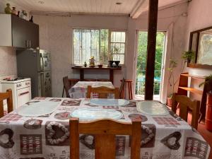 Dapur atau dapur kecil di Selva Hospedaje