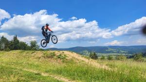 Jazda na bicykli v okolí ubytovania Horský apartmán Stříbrnice