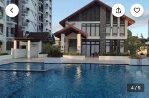 Bazén v ubytování Royal Oceancrest Mactan, Simple Space nebo v jeho okolí