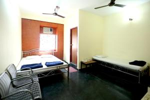 Gallery image of Central Guest House in Kolkata