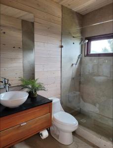 Phòng tắm tại Casa Playa Vista Hermosa Pichilemu +31 ảnh