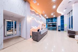 Posezení v ubytování Whiz Prime Hotel Balikpapan
