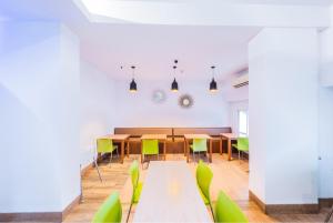 Posezení v ubytování Whiz Prime Hotel Balikpapan