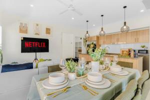 Fotografie z fotogalerie ubytování Spacious 4-Bedroom Home in Deebing Heights v destinaci Hampstead