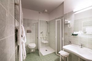 Een badkamer bij Hotel Eden