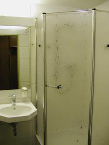 Koupelna v ubytování Motel Monteur + 29 fotografií