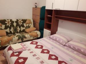 Posteľ alebo postele v izbe v ubytovaní Lovely Meta apartments