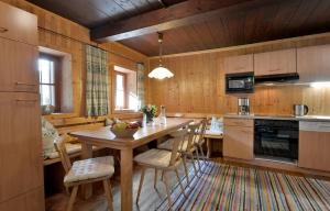 Fotografie z fotogalerie ubytování Bauernhaus & Appartement Goldschmied v destinaci Fügenberg