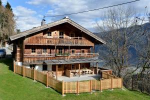 Fotografie z fotogalerie ubytování Bauernhaus & Appartement Goldschmied v destinaci Fügenberg