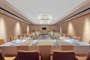 Konferenční prostory v ubytování Doubletree By Hilton Varanasi