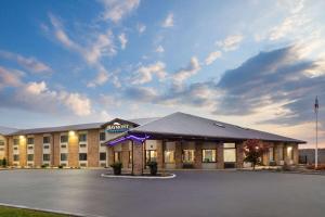 a rendering of a hotel with a parking lot at Baymont by Wyndham Warrenton in Warrenton