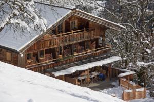 Fotografie z fotogalerie ubytování Bauernhaus & Appartement Goldschmied v destinaci Fügenberg + 37 fotografií