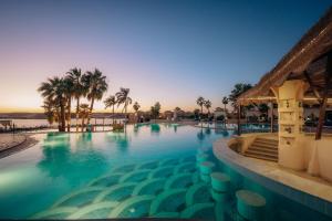 Bazén v ubytování Seti Abu Simbel Lake Resort nebo v jeho okolí