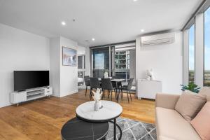 Luxurious apt In Southern Cross-Harbour Views 3B2B TV 또는 엔터테인먼트 센터