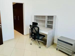Galería fotográfica de 1 Bed-Apartment Cluster H JLT en Dubái