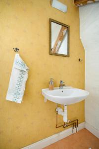Ванная комната в Gamla Brukshandeln Bed&Breakfast