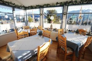 Restoran ili drugo mesto za obedovanje u objektu Haus Alpina