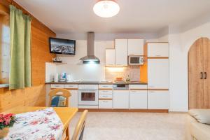 Kuchyň nebo kuchyňský kout v ubytování Matzling Apartment - by myNests