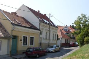 Gallery image of Masi Felső Apartman in Pécs