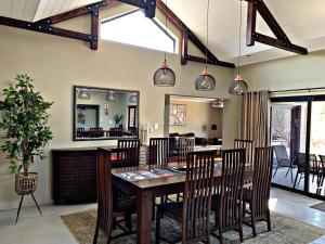 Φωτογραφία από το άλμπουμ του White Sparrow Villa σε Marloth Park