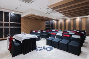 Konferenční prostory v ubytování The Suncourt Hotel Yatri